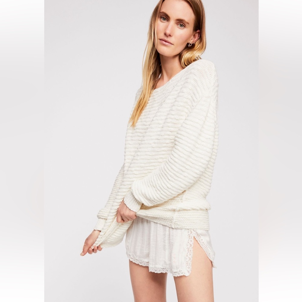 Free People Menace Cream Tunic Sweater- Size XS (runs big)